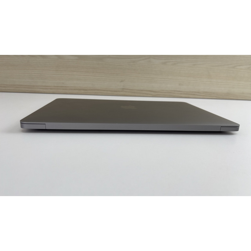 Air 2018 Space  i5 1.6ghz 8/256